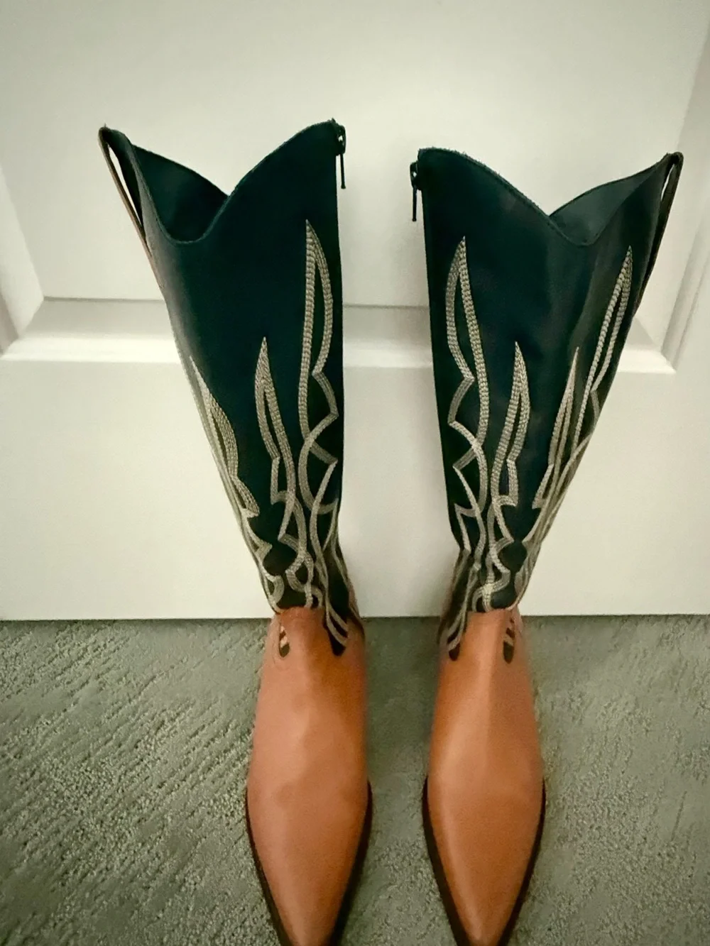 Classic Two-Tone Western Knee-High Boots - Black & Brown
